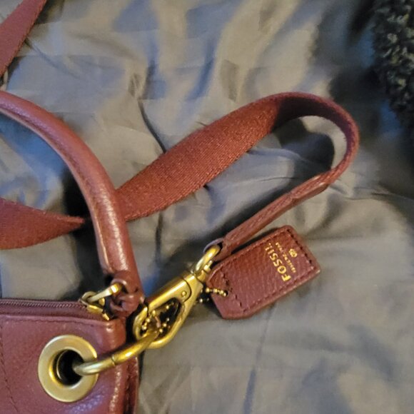 Burgundy Fossil Cross-body satchel - Picture 7 of 16